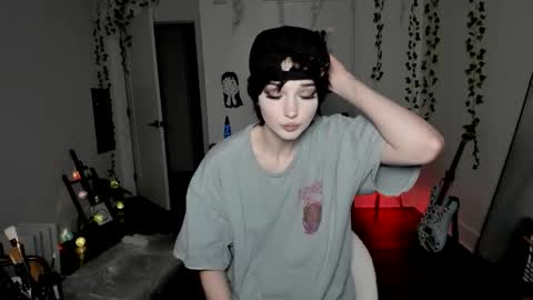 Ella online show from 12.19.25