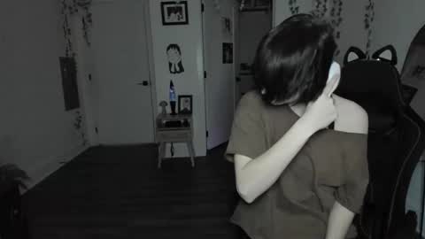 Ella online show from 01.12.26