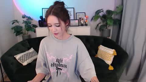 Snapshot of blackeyesgirl chatting on 10.15.25 blackeyesgirl online show from 10.15.25