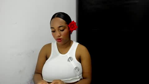 Snapshot of blackitybae chatting on 10.30.25 Shophie White online show from 10.30.25