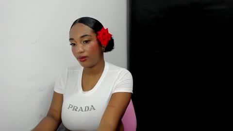 Snapshot of blackitybae chatting on 10.30.25 Shophie White online show from 10.30.25