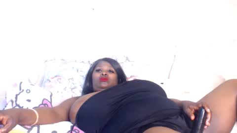 blackladyqx82 online show from 05.17.26