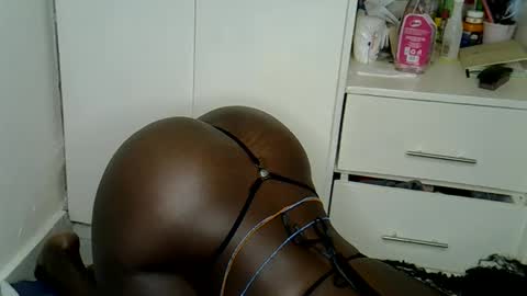 Snapshot of blackmela chatting on 02.10.26 Blackmela online show from 02.10.26