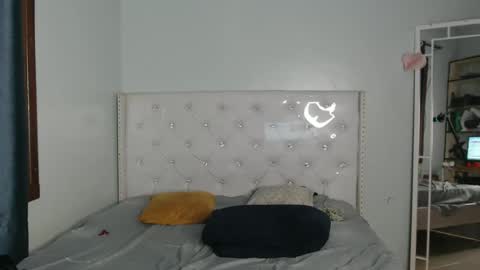 Snapshot of blackmelaninqueen chatting on 10.01.25 Cleo online show from 10.01.25