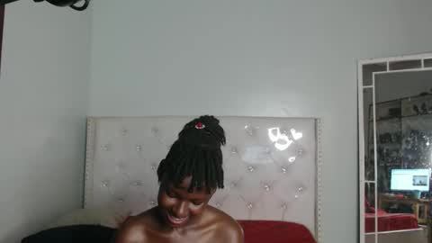 Snapshot of blackmelaninqueen chatting on 02.24.26 Cleo online show from 02.24.26