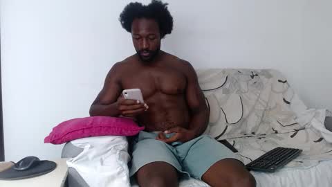 Snapshot of blacknikes chatting on 02.25.26 Twtter 1MikeBeckford Onlyfns beckfordmike online show from 02.25.26