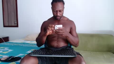 Snapshot of blacknikes chatting on 07.01.26 Twtter 1MikeBeckford Onlyfns beckfordmike online show from 07.01.26