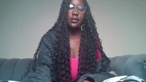 Snapshot of blackprincess25 chatting on 05.01.26 Lorraine online show from 05.01.26