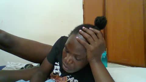 Snapshot of blacksexygal chatting on 03.17.26 SARAH online show from 03.17.26