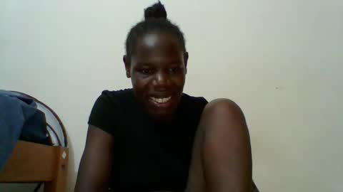 Snapshot of blacksexygal chatting on 03.19.26 SARAH online show from 03.19.26