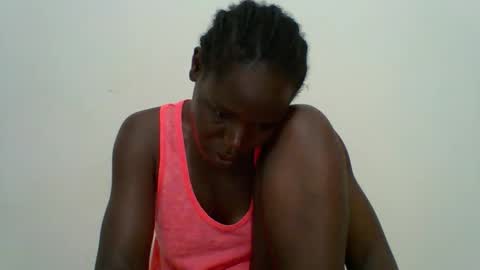 Snapshot of blacksexygal chatting on 04.16.26 SARAH online show from 04.16.26