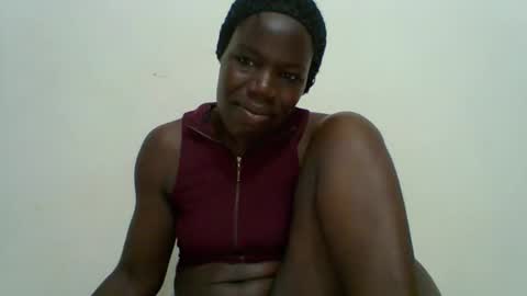 Snapshot of blacksexygal chatting on 04.18.26 SARAH online show from 04.18.26