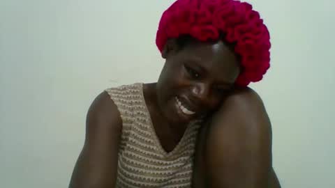 Snapshot of blacksexygal chatting on 04.22.26 SARAH online show from 04.22.26