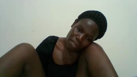 Snapshot of blacksexygal chatting on 04.23.26 SARAH online show from 04.23.26