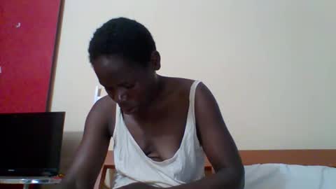 Snapshot of blacksexygal chatting on 05.09.26 SARAH online show from 05.09.26