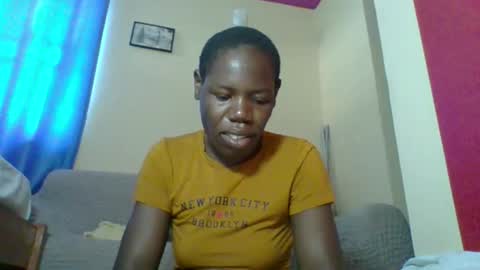 Snapshot of blacksexygal chatting on 05.19.26 SARAH online show from 05.19.26