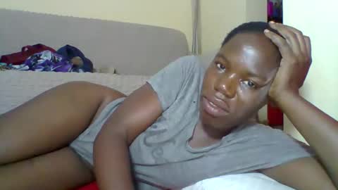 Snapshot of blacksexygal chatting on 05.21.26 SARAH online show from 05.21.26