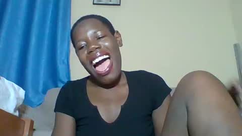 Snapshot of blacksexygal chatting on 05.27.26 SARAH online show from 05.27.26