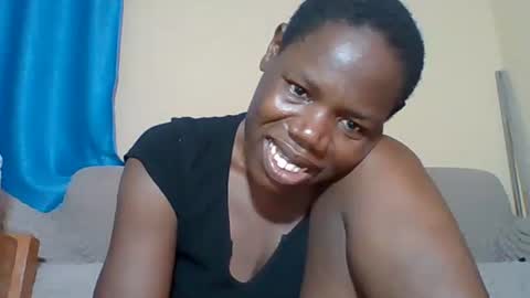Snapshot of blacksexygal chatting on 05.28.26 SARAH online show from 05.28.26