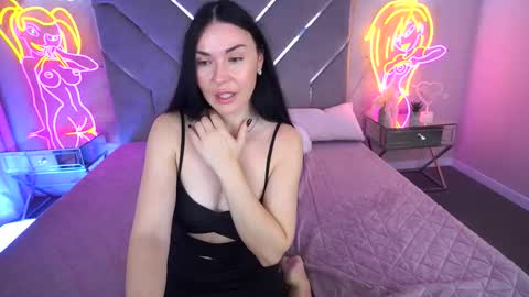 blacksilkqueen online show from 11.21.25