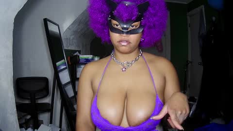 Queen Siren online show from 12.06.24