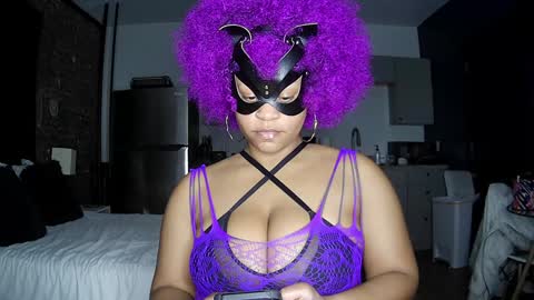 Queen Siren online show from 01.11.25