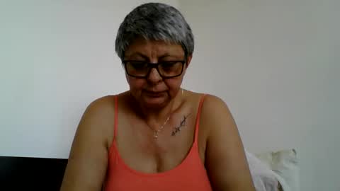 Snapshot of blackwidow05 chatting on 06.09.26 Black Widow online show from 06.09.26