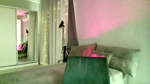 Ivy online show from 10.02.25