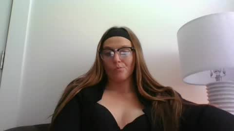 Snapshot of blairmorgan chatting on 05.13.26 blairmorgan online show from 05.13.26