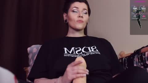 Britney online show from 02.08.25