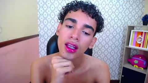 Snapshot of blakelovee chatting on 11.19.25 blakelovee online show from 11.19.25