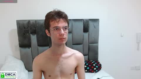 Snapshot of blakeshatter chatting on 11.28.25 blakeshatter online show from 11.28.25