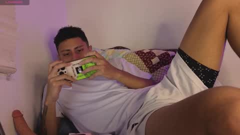 Snapshot of bleesd_anto chatting on 11.29.25 bleesd_anto online show from 11.29.25