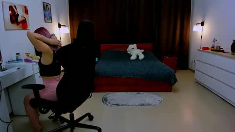 Nicole online show from 12.05.24