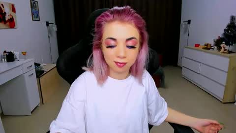 Nicole online show from 01.07.25