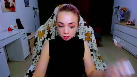 Nicole online show from 02.05.25