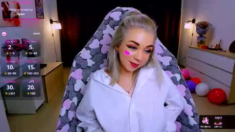 Nicole online show from 02.14.25