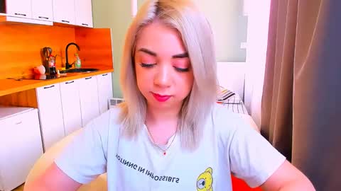 Nicole online show from 02.28.25