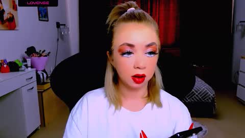 Nicole online show from 09.09.25