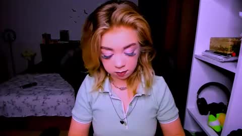 Snapshot of blinkofeyess chatting on 01.16.26 Nicole online show from 01.16.26