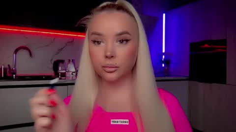 Lana online show from 01.11.25