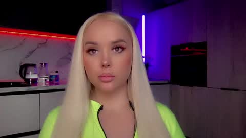 Lana online show from 01.18.25