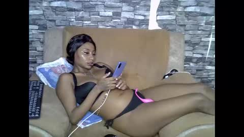 Snapshot of blonde_creamy chatting on 04.21.26 blonde_creamy online show from 04.21.26
