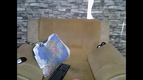 Snapshot of blonde_creamy chatting on 04.22.26 blonde_creamy online show from 04.22.26