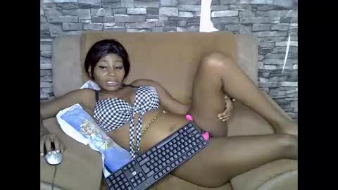 Snapshot of blonde_creamy chatting on 04.27.26 blonde_creamy online show from 04.27.26