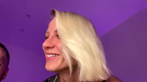 blonde_fuck_couple online show from 05.29.26