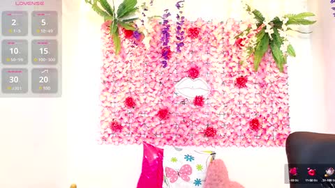 blonde_squirt_ online show from 01.11.25