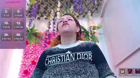 blonde_squirt_ online show from 02.12.26