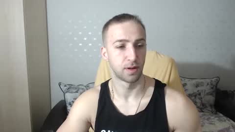 Snapshot of blondeagle chatting on 03.10.25 Mr Blond online show from 03.10.25