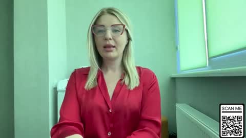 Snapshot of blondie_xoxoxo chatting on 07.13.26 blondie_xoxoxo online show from 07.13.26